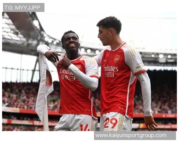 第65分钟萨卡被替换下场马丁内利替补登场展现新活力