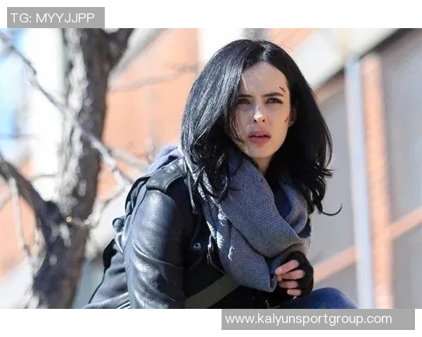 卡姆琼斯因超速被拦截逮捕急于赶往训练场引发关注