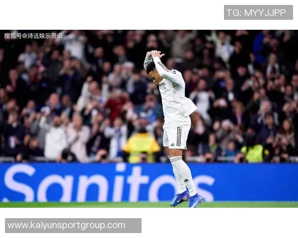 姆巴佩本场表现亮眼射门5次斩获1球过人成功率高达75获评79分